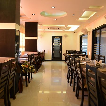 Divine Destination Hotel Varanasi Eksteriør billede