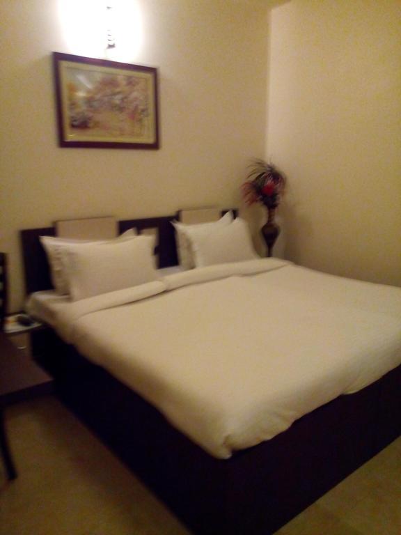 Divine Destination Hotel Varanasi Eksteriør billede