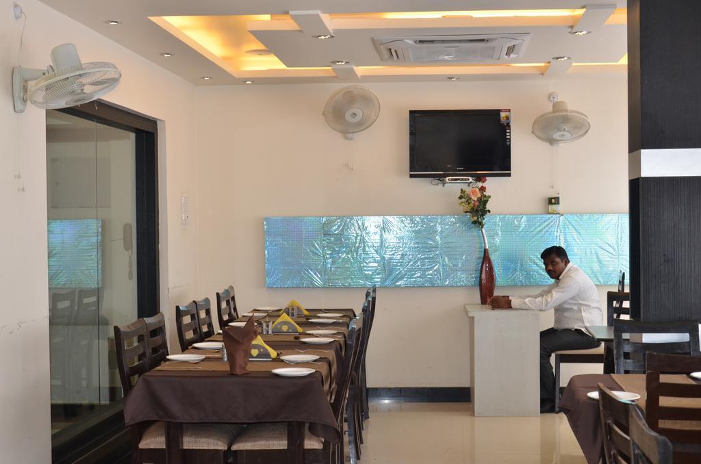 Divine Destination Hotel Varanasi Eksteriør billede