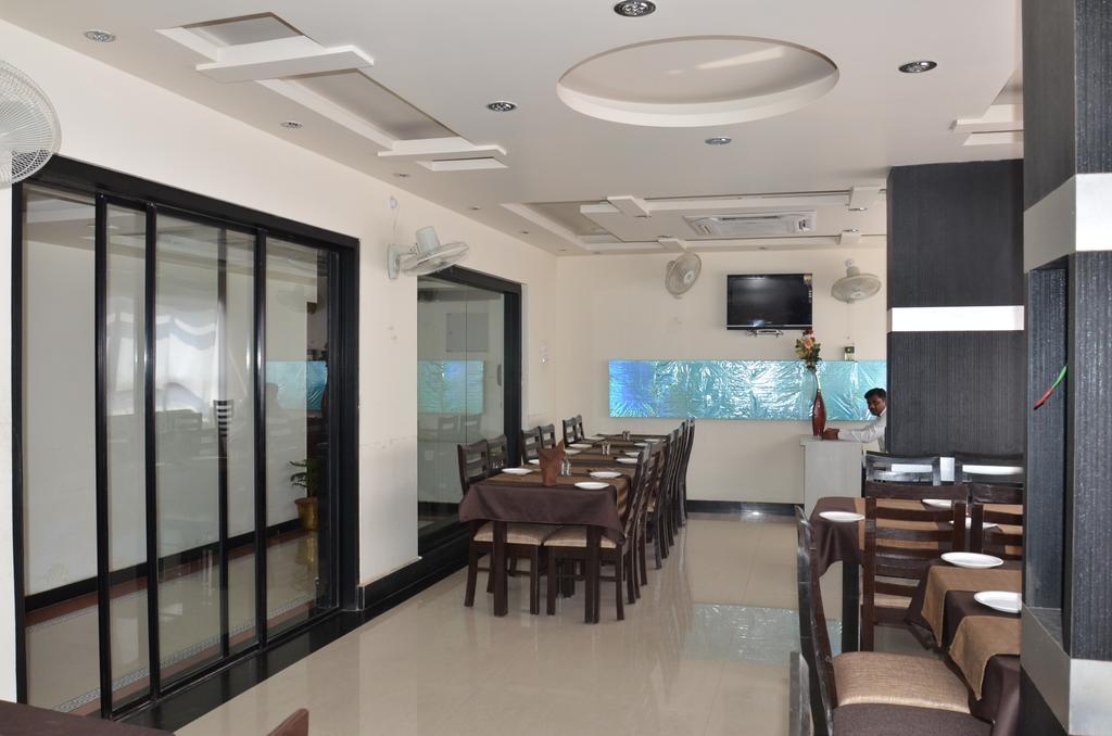 Divine Destination Hotel Varanasi Eksteriør billede