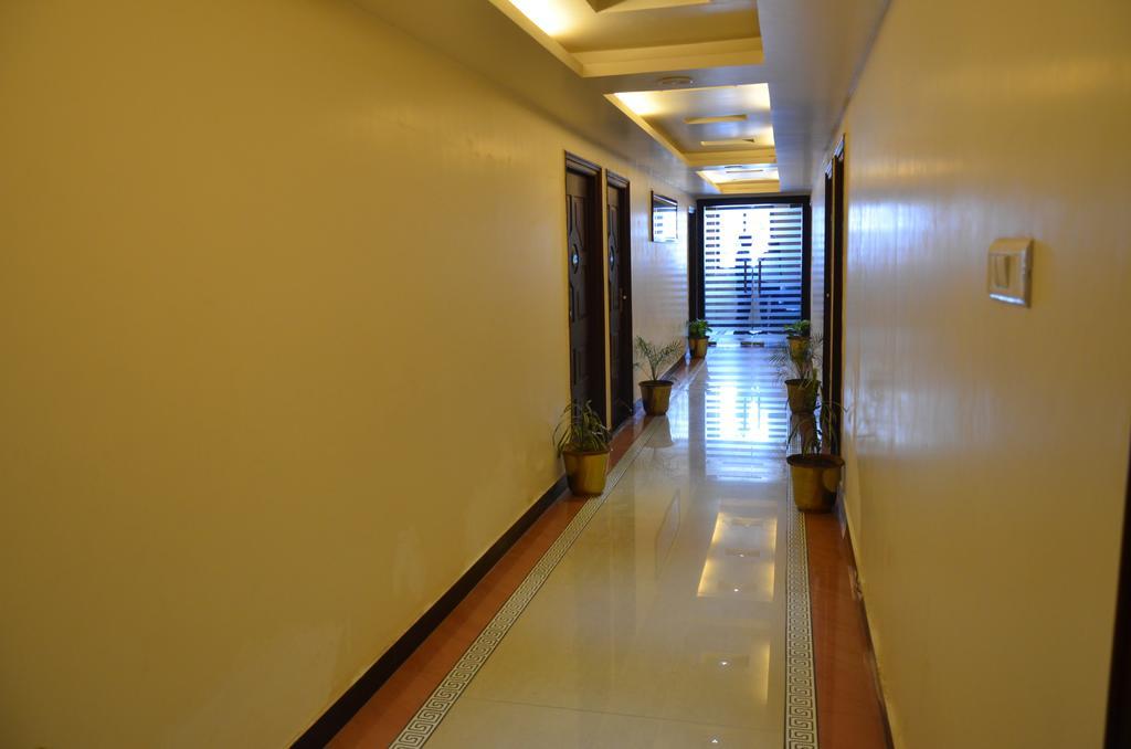 Divine Destination Hotel Varanasi Eksteriør billede