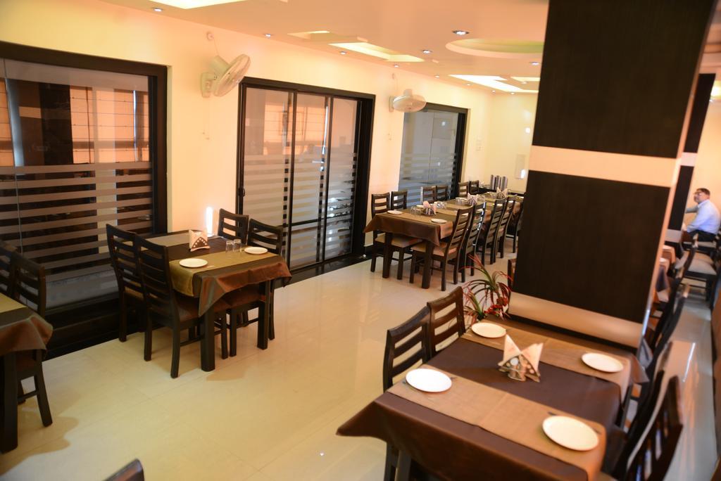 Divine Destination Hotel Varanasi Eksteriør billede