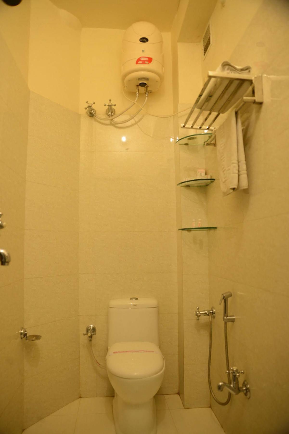 Divine Destination Hotel Varanasi Eksteriør billede