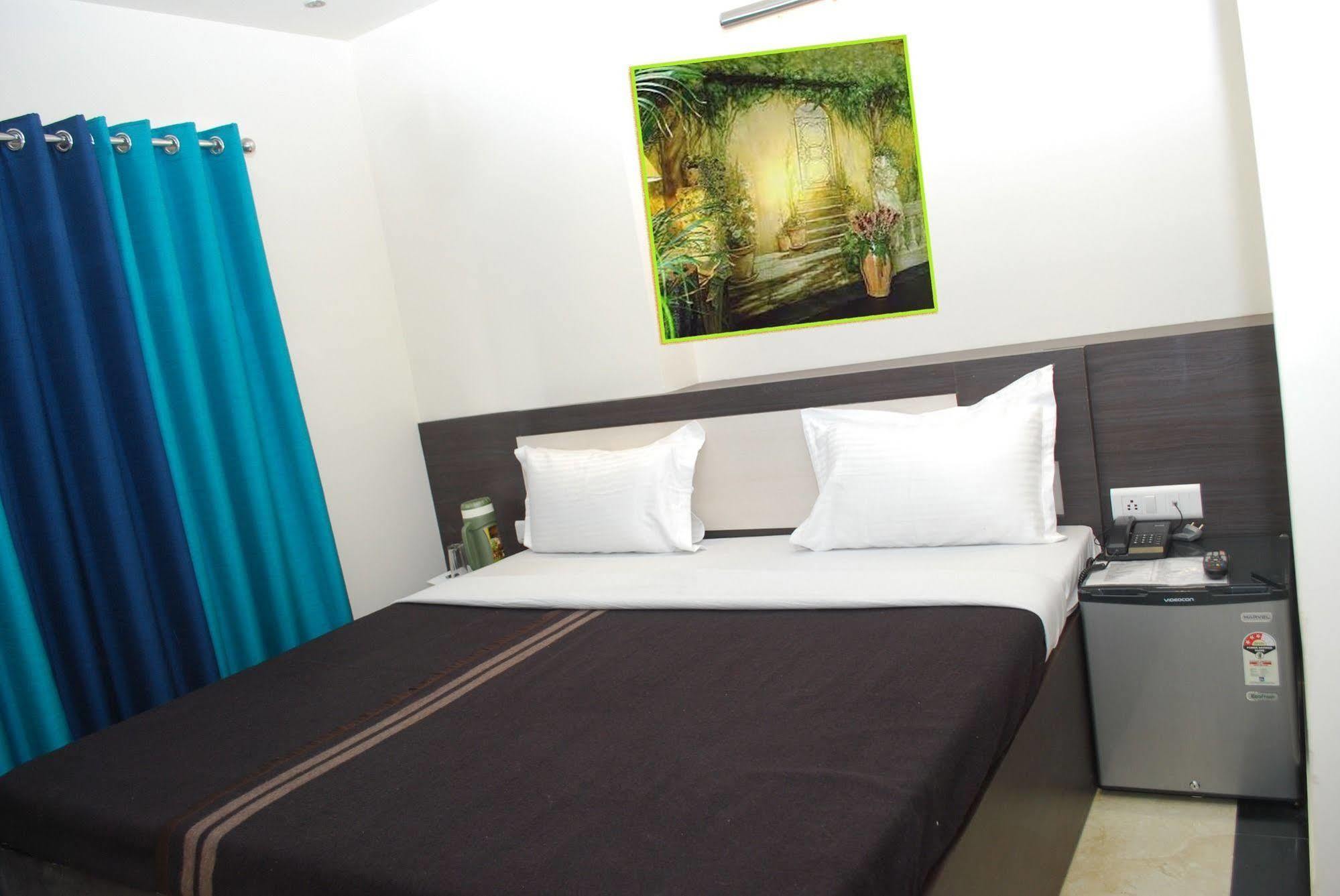Divine Destination Hotel Varanasi Eksteriør billede